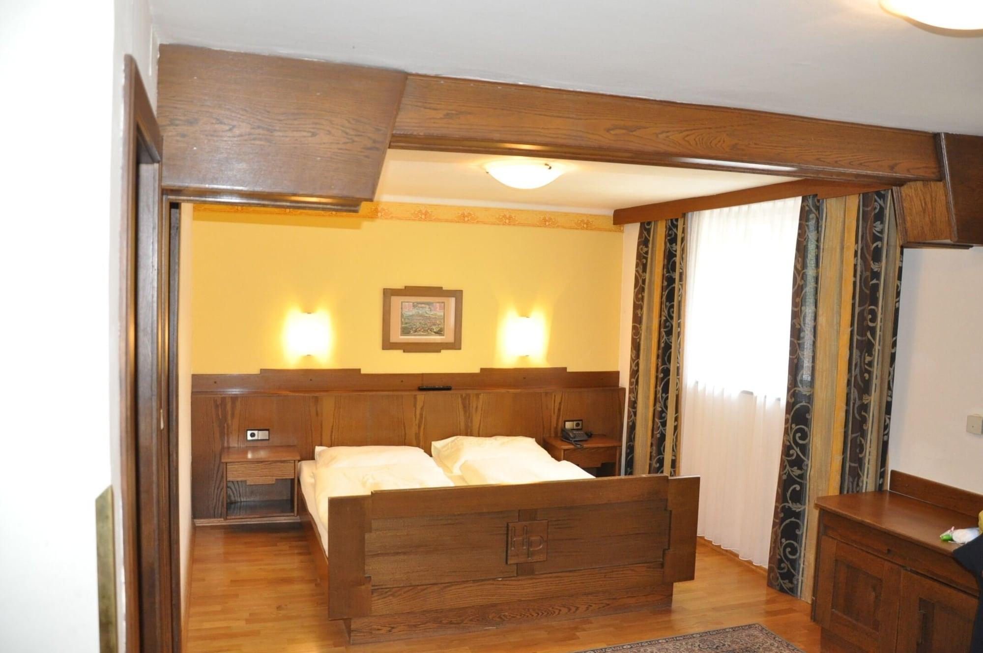 Hotel Post Großkirchheim Екстериор снимка