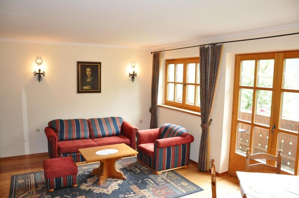 Hotel Post Großkirchheim Екстериор снимка