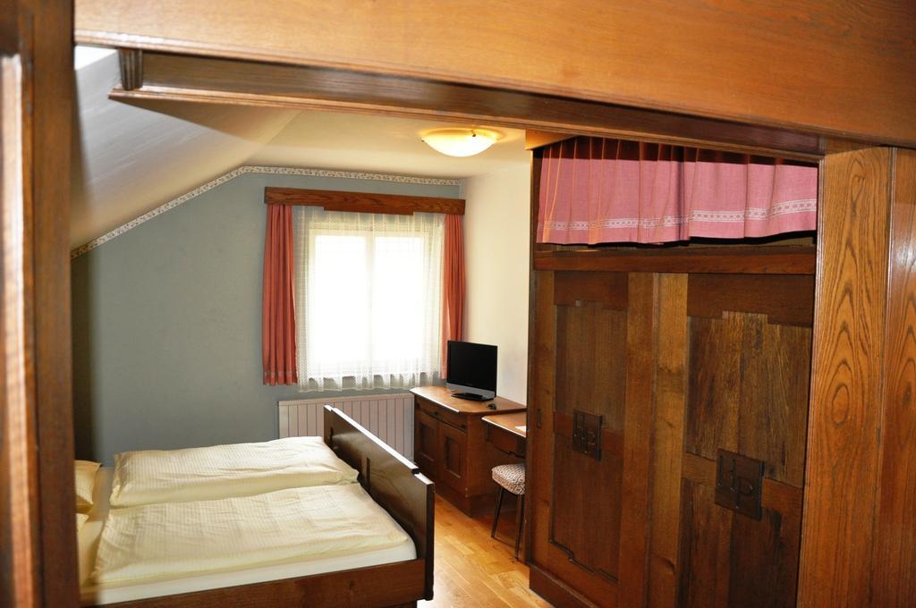 Hotel Post Großkirchheim Екстериор снимка
