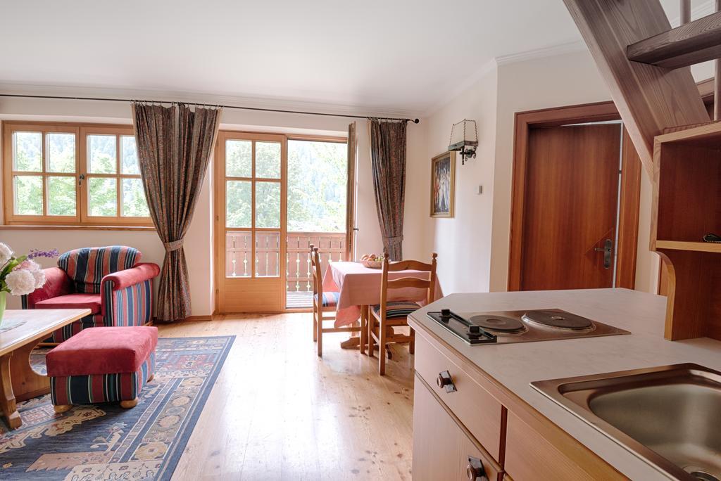 Hotel Post Großkirchheim Екстериор снимка