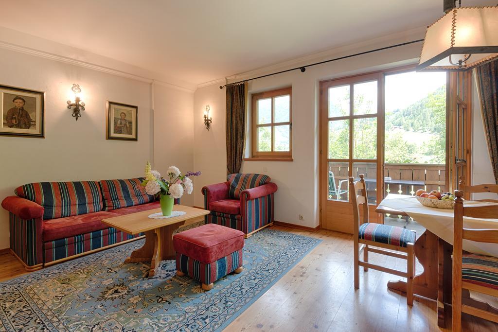Hotel Post Großkirchheim Екстериор снимка
