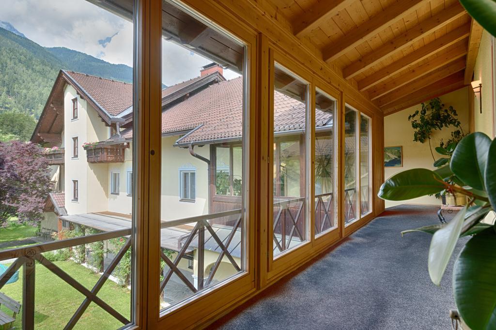 Hotel Post Großkirchheim Екстериор снимка