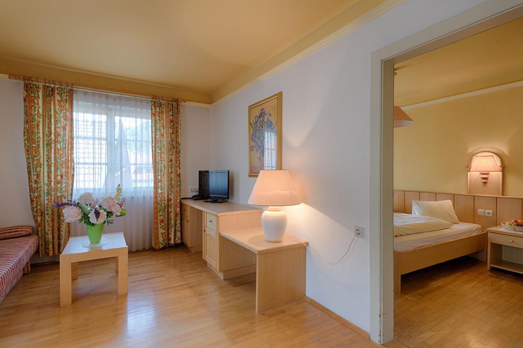 Hotel Post Großkirchheim Екстериор снимка